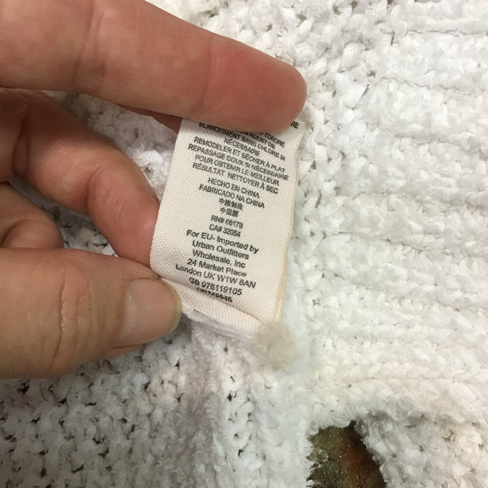 Free People Coco V-Neck Knit Sweater in White Oversized XS Beach Cottage - Picture 9 of 9